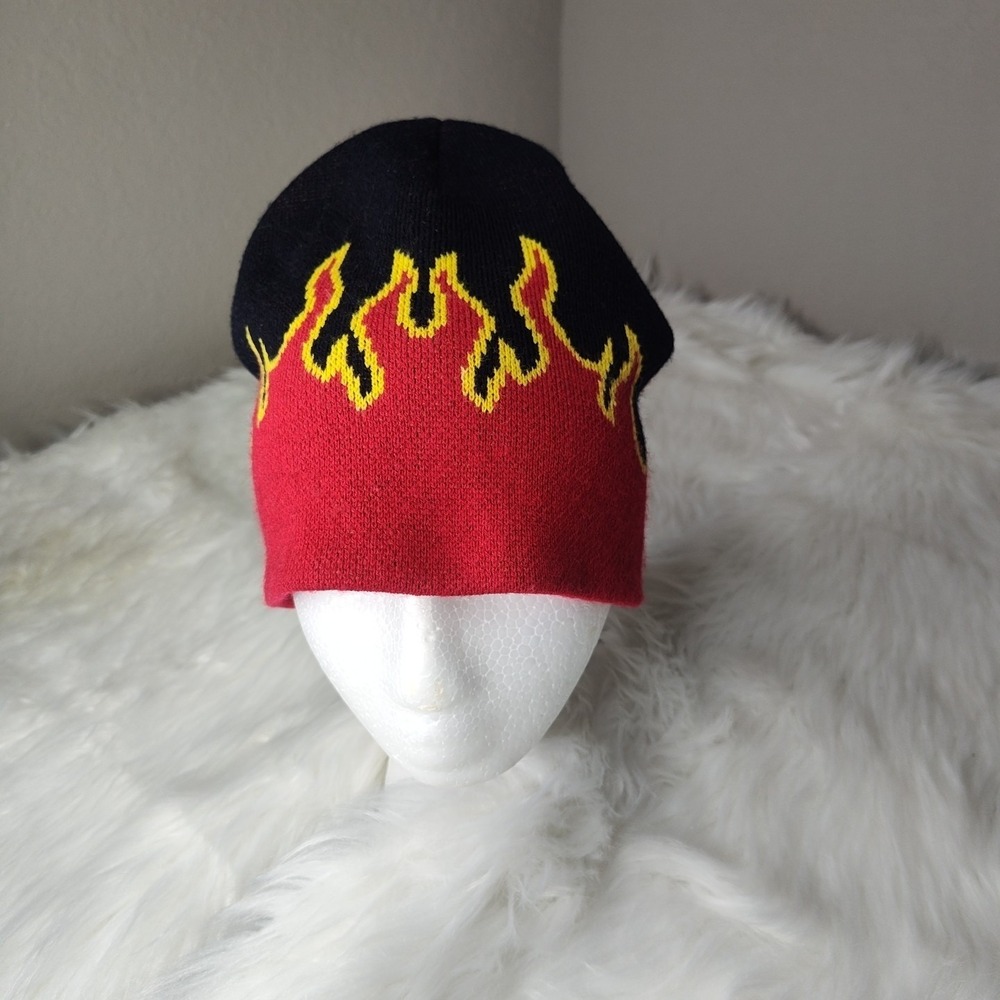 Magic Headwear Flame Beanie Unisex OS Black Red Yellow Knit Skater Cap